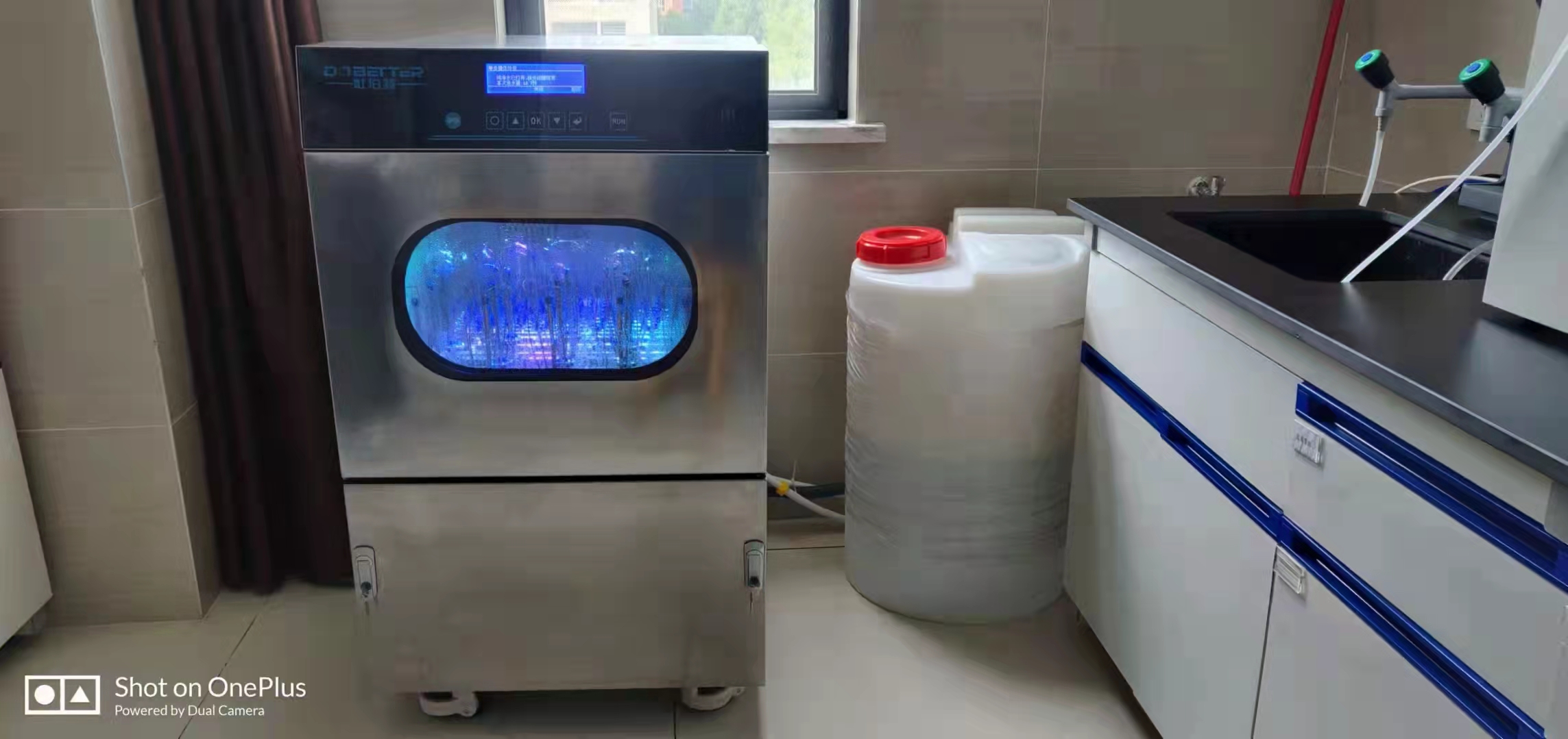 為什么我會建議你的實驗室配臺洗瓶機(jī)？